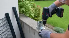 Clôture de jardin sur muret : solutions et fixations