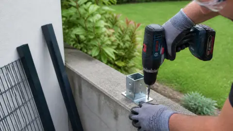 Clôture de jardin sur muret : solutions et fixations